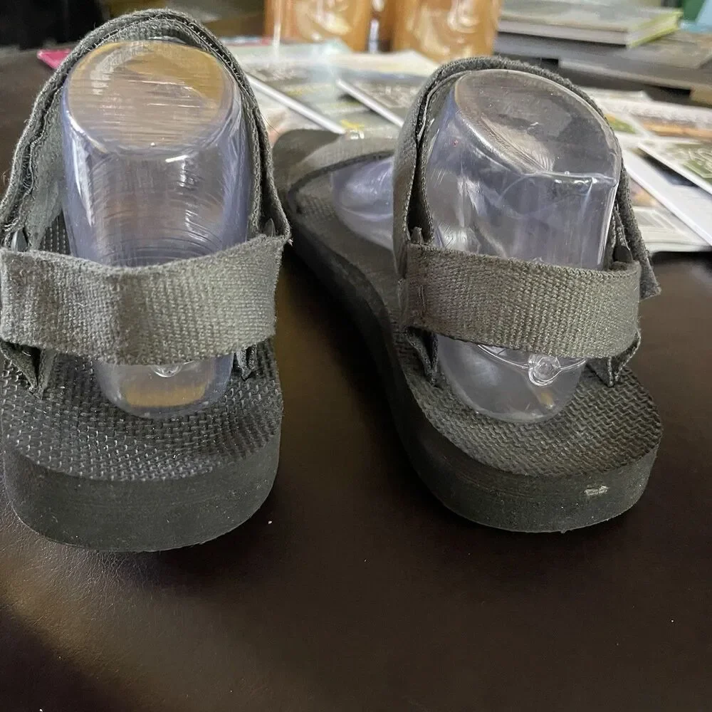 Men’s Athletic Sandals Size 10 EU 43 Gray Hiking Water Shoes RM025 Outdoor